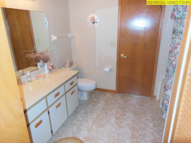 Loft Bathroom (1)