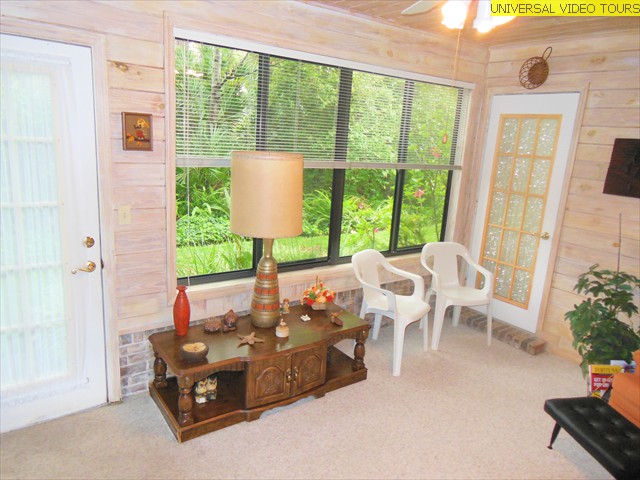 Master Sitting Rm (2)