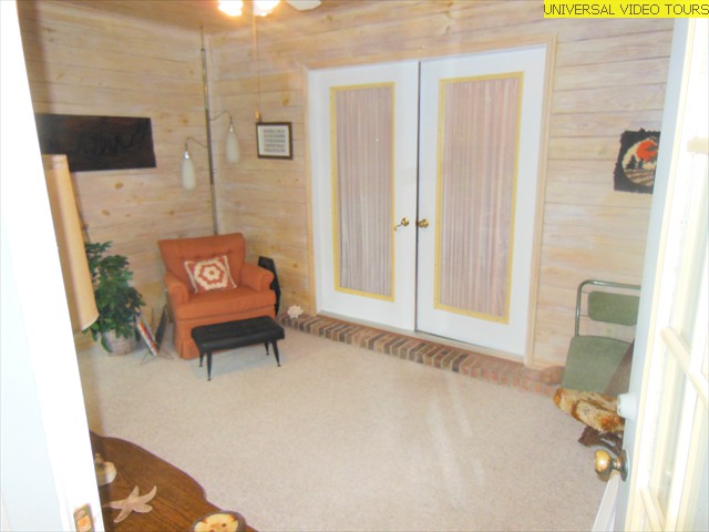 Master Sitting Rm (3)